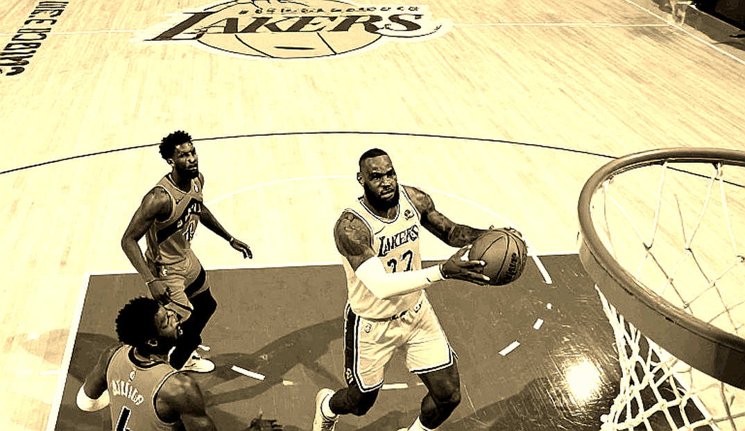 Luka Doncic đưa cả Lakers về Slovenia: 'Bữa tiệc' gắn kết trước mùa giải mới