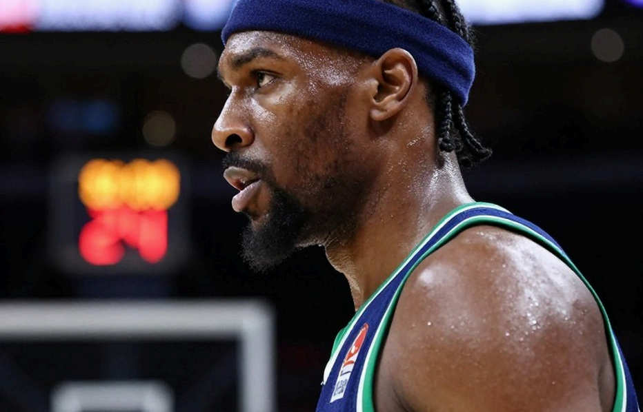 Kỳ chuyển nhượng NBA 2026: Khi tiếng ồn tin đồn nhấn chìm tín hiệu chiến thuật