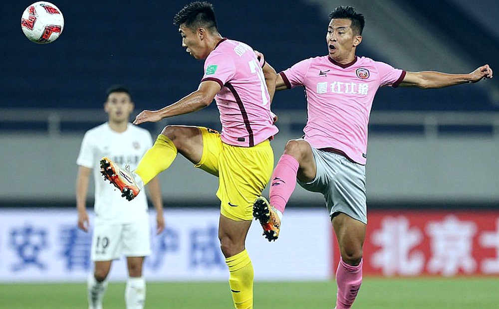 The V.League Data Paradox: When Absence of Bad News Gets Read as Good News The V.League Data Paradox: When Absence of Bad News Gets Read as Good News