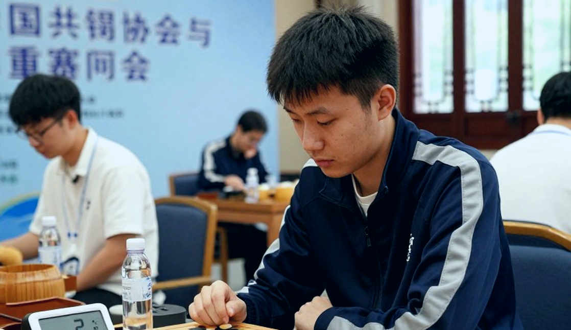 Rosenstein, Carlsen và canh bạc Samarkand: FIDE bỏ phiếu giữa cơn địa chấn định dạng
