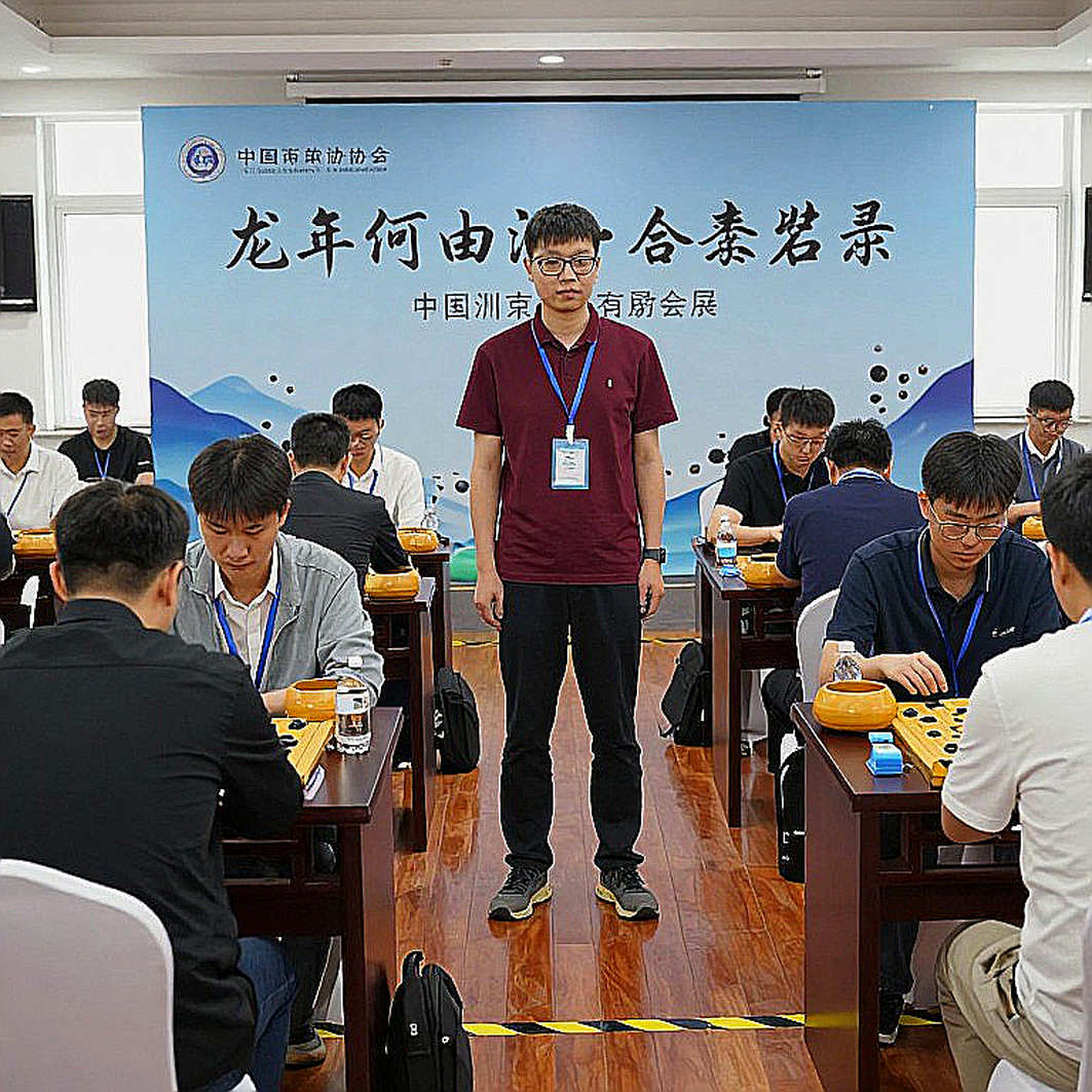 Vén màn tốc độ: Từ Prague Festival đến ChessBase Magazine #225 — Nơi những thế hệ cờ vua giao nhau